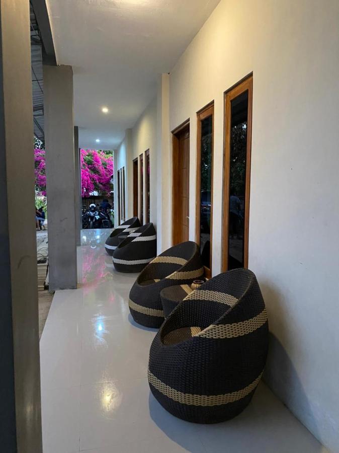 Wl Guesthouse Labuan Bajo Buitenkant foto