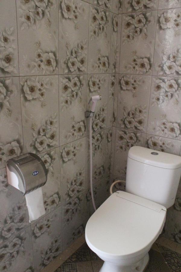 Wl Guesthouse Labuan Bajo Buitenkant foto