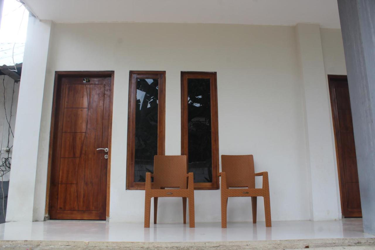 Wl Guesthouse Labuan Bajo Buitenkant foto