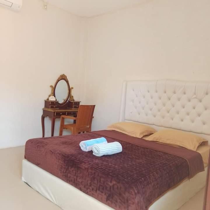 Wl Guesthouse Labuan Bajo Buitenkant foto