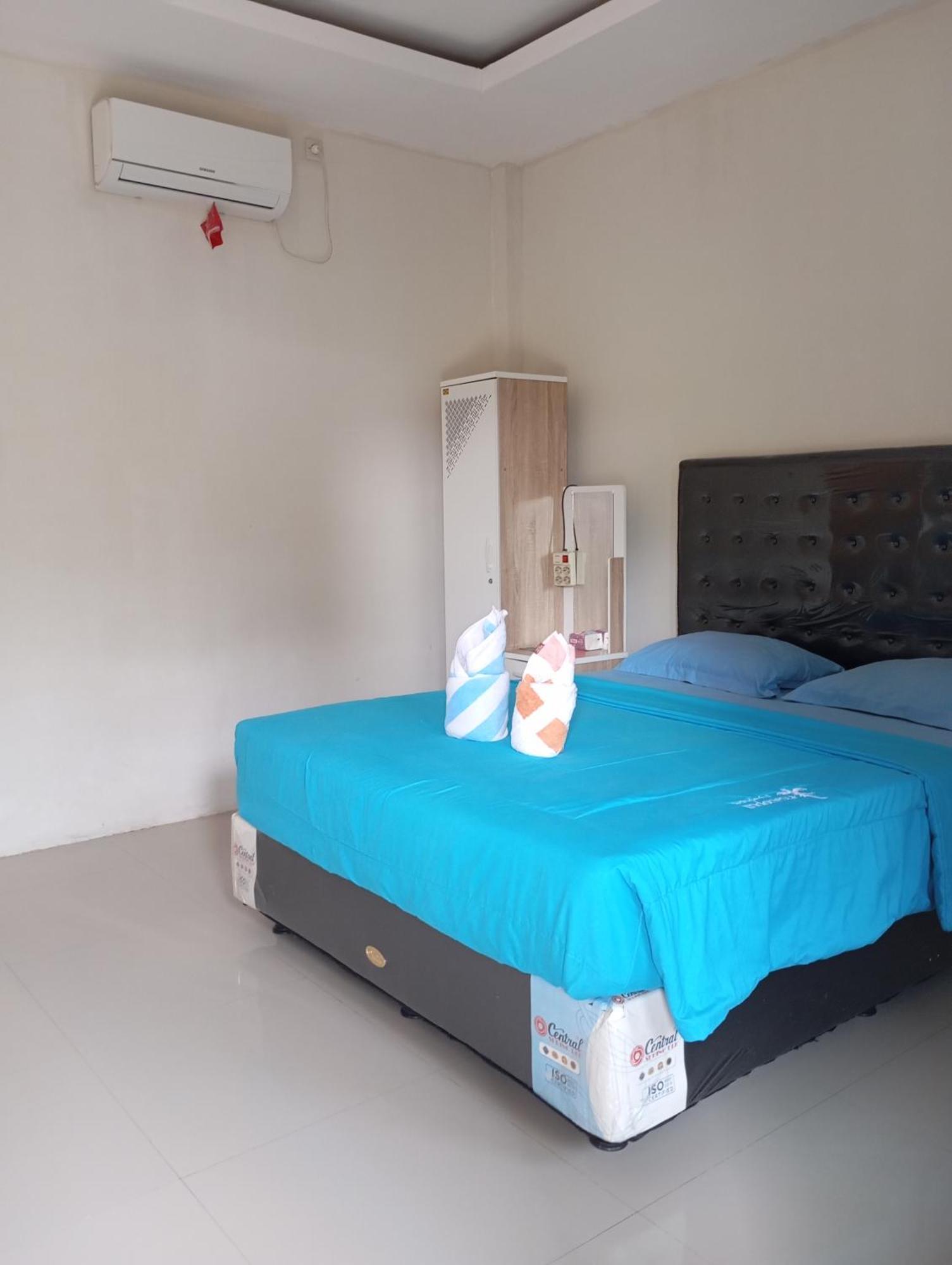 Wl Guesthouse Labuan Bajo Buitenkant foto