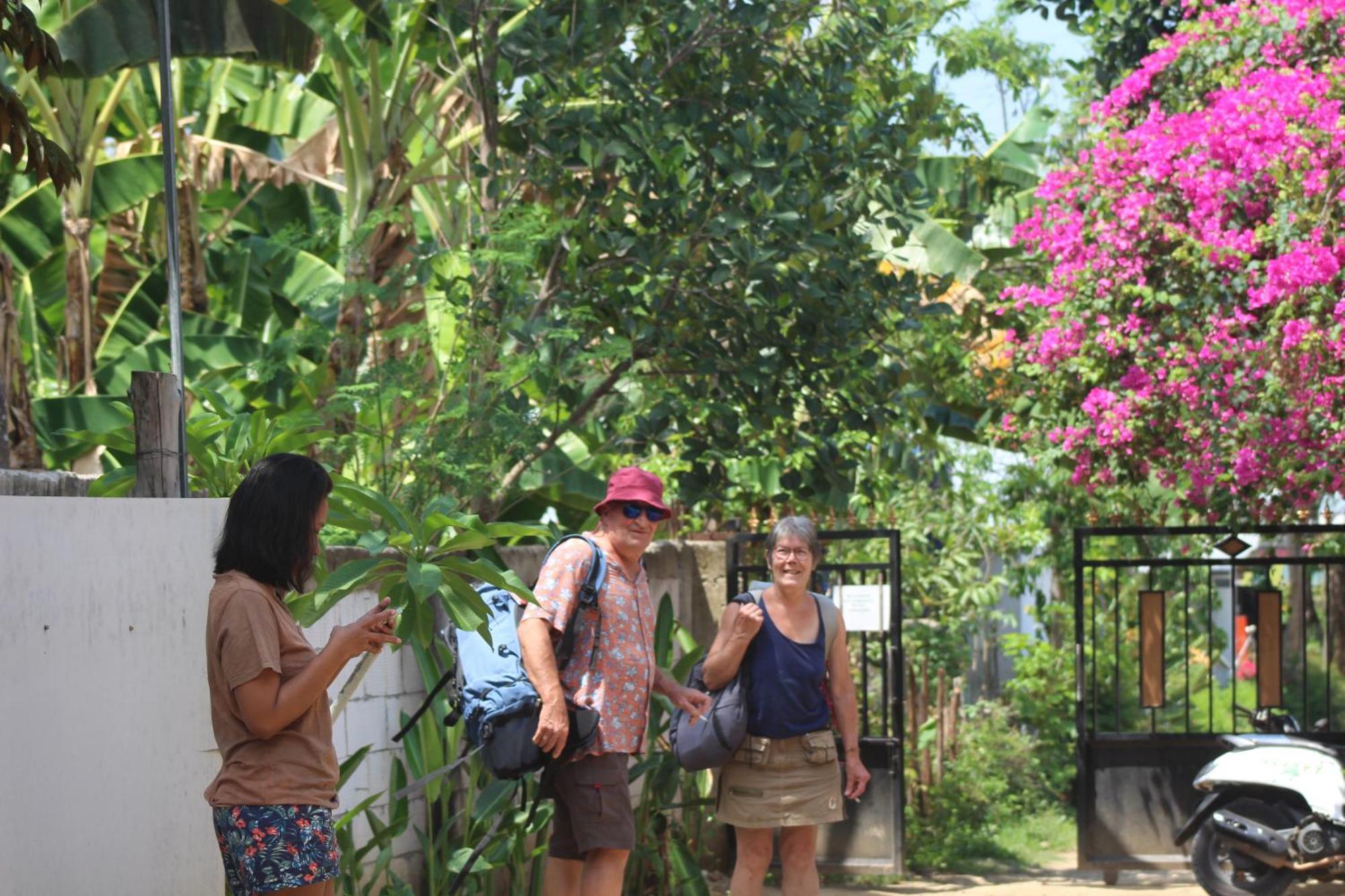 Wl Guesthouse Labuan Bajo Buitenkant foto
