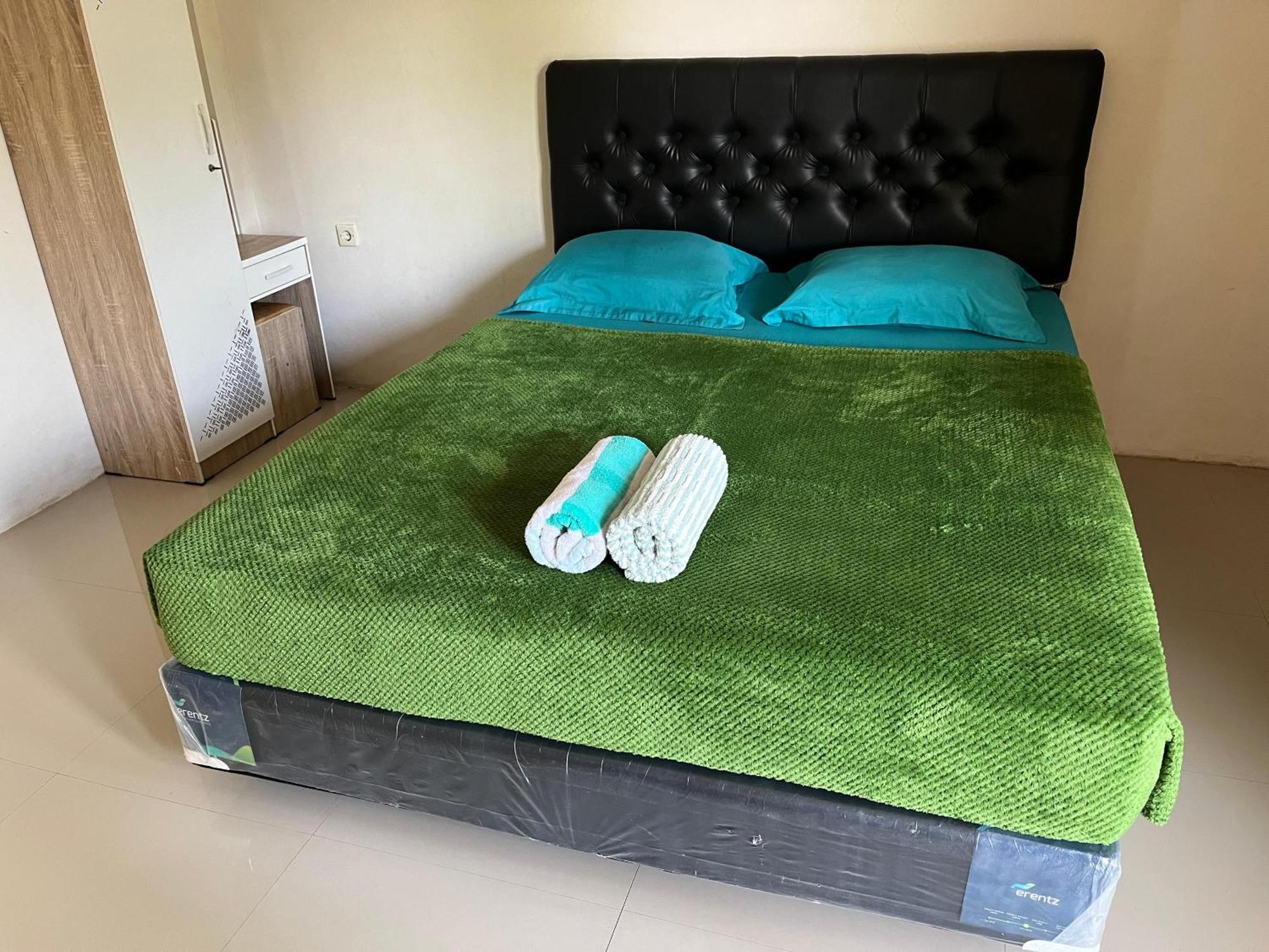 Wl Guesthouse Labuan Bajo Buitenkant foto
