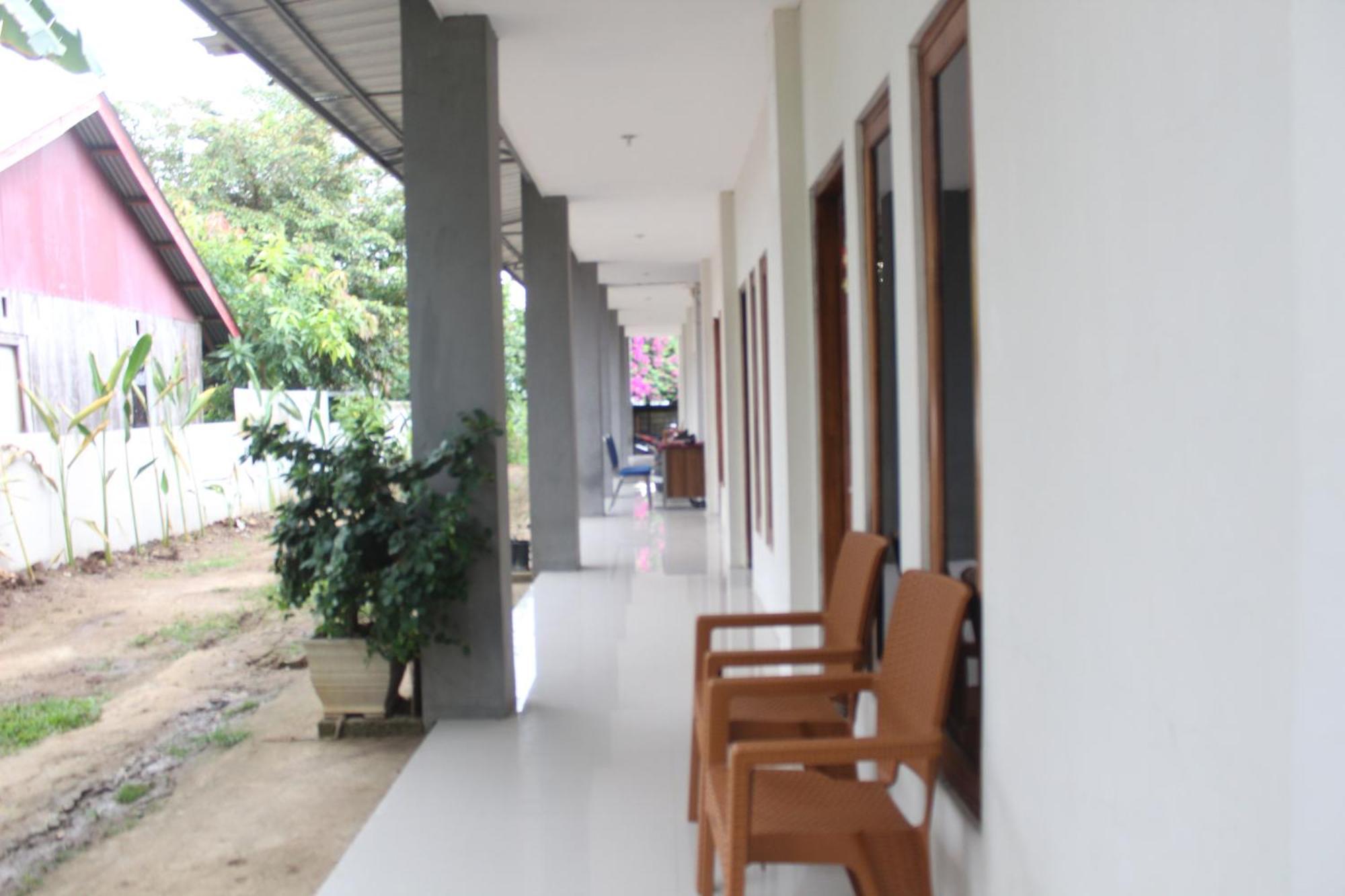 Wl Guesthouse Labuan Bajo Kamer foto